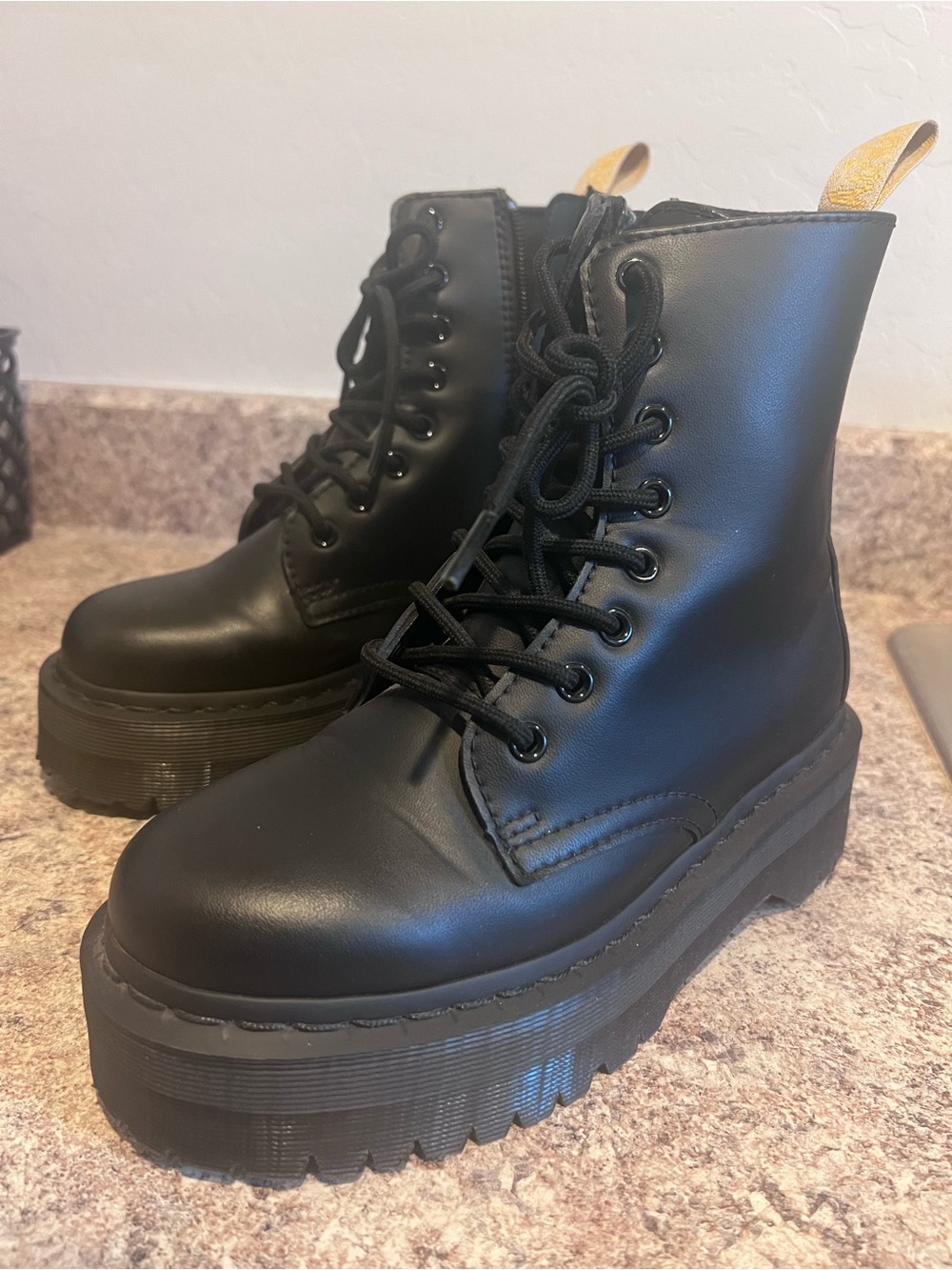 Dr. Martens V Jadon II Mono